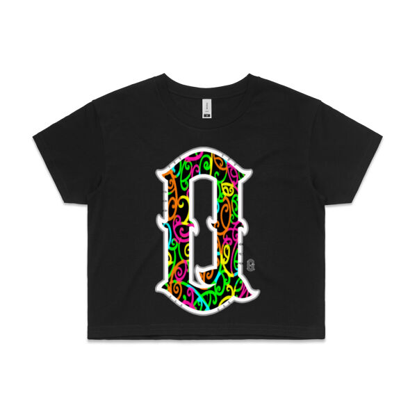 Q- Kowhaiwhai Womans Crop Tee Thumbnail