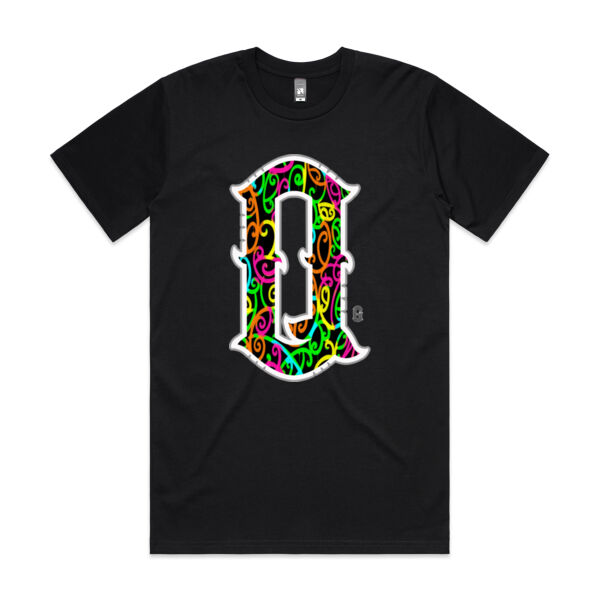 Q- Kowhaiwhai Mens Tee Thumbnail